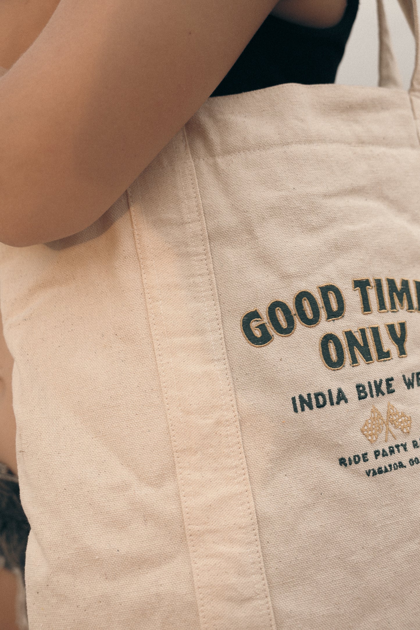 GoodTimes Only Beach Bag - Sand Beige - Relaxed & Functional